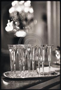 champagne.jpg (15261 byte)